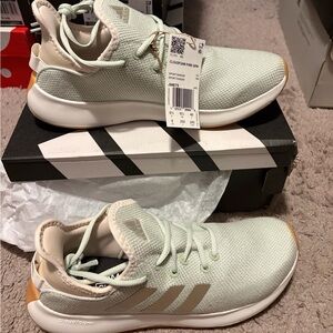 Adidas women’s Cloudfoam Shoes - Mint and Beige